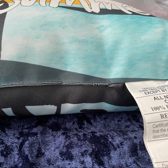 NWT Outdoor Pillow Summer Themed 🏝🏖 - Picture 9 of 11